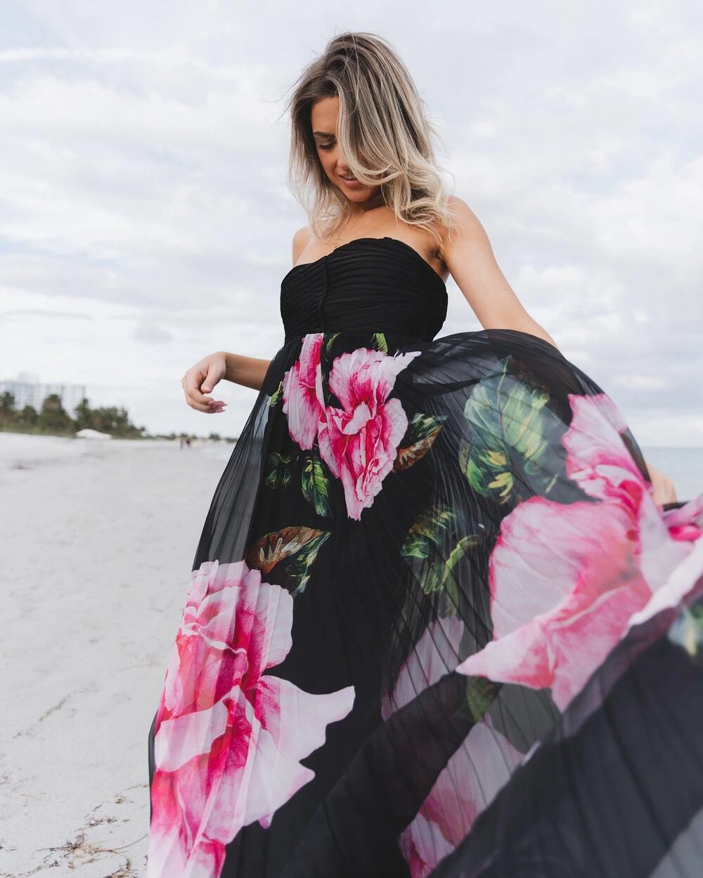 ONE33 SOCIAL Black Pink Floral Roses Chiffon Strapless Maxi Gown size 0